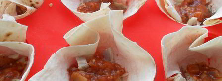 корзиночки из лаваша с начинкой. Шаг 3