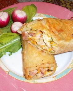 Лаваш с корейской морковкой и огурцом