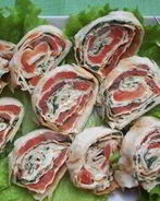 Лаваш с красной рыбой и сыром