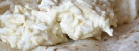 лаваш с плавленым сыром и яйцом. Шаг 4