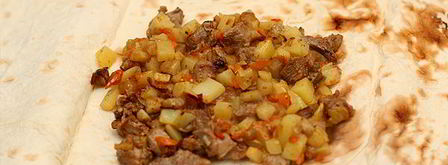 мясо в армянском лаваше. Шаг 6