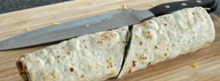 рулетики из лаваша с ветчиной. Шаг 4