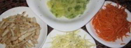 трубочки из лаваша с начинкой. Шаг 2