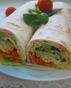 Цветной рулет из лаваша