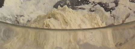 фокачча с черешней. Шаг 3