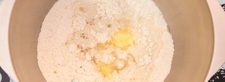 фокачча с черри и прованскими травами. Шаг 3