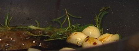 фокачча с чесноком и розмарином. Шаг 8