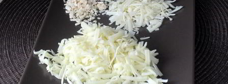 фокачча с сырами разных сортов. Шаг 6