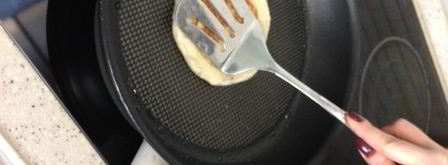 хотток — корейские лепешки со сладкой начинкой. Шаг 10