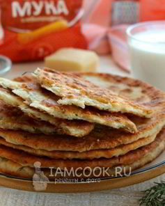 Лепешки на кефире с сыром и зеленью