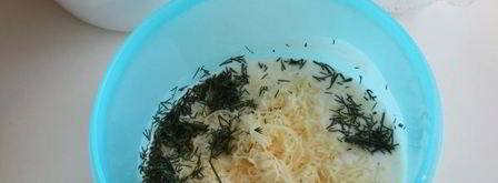 лепешки на кефире с сыром и зеленью. Шаг 7