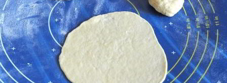 лепешки на кислом молоке на сковороде. Шаг 7