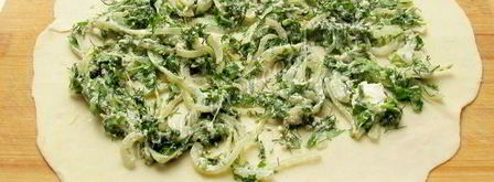 лепешки с брынзой и зеленью. Шаг 7