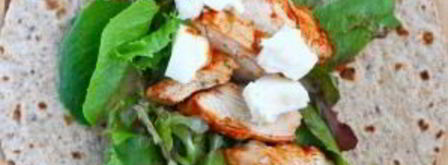 лепешки с курицей, шпинатом и сыром бри. Шаг 3