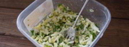 лепешки с зеленью. Шаг 3