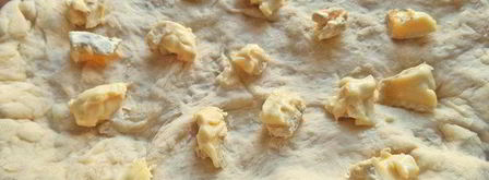 осенняя фокачча с виноградом и сыром. Шаг 4