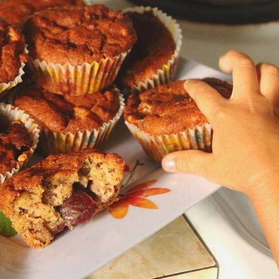 Рецепт безглютеновых карамельных маффинов со сливами