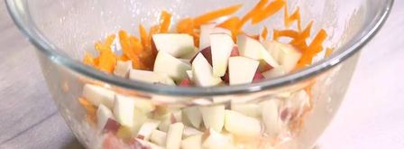 маффины из полбяной муки с яблоком, морковью и тыквенными семечками. Шаг 4