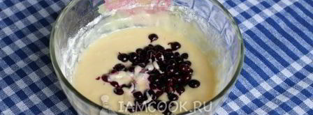 маффины с черной смородиной. Шаг 6