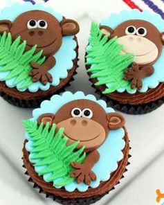 Новогодние маффины с обезьянами