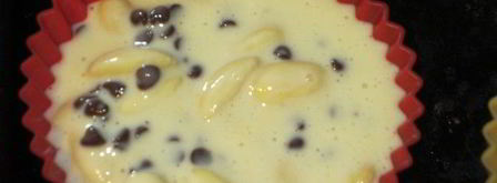 шоколадные маффины с миндалем и сливочным сыром. Шаг 6