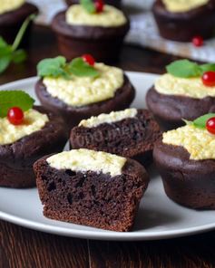 Шоколадные маффины с творогом