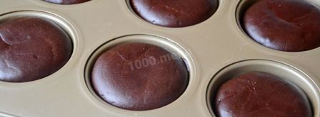 шоколадные маффины с творогом. Шаг 14