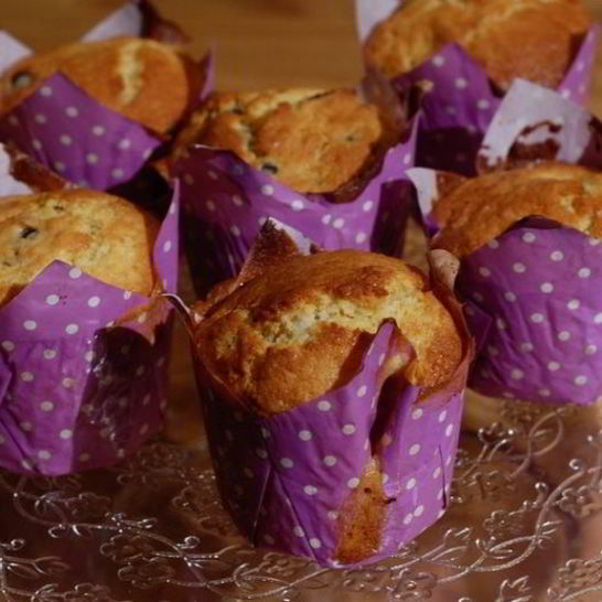 Рецепт сливочных маффинов с клюквой и вишней