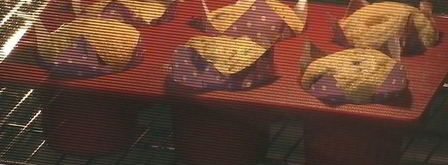 сливочные маффины с клюквой и вишней. Шаг 9