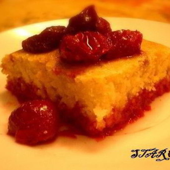 Рецепт лимонного манника с вишневым соусом