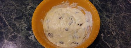 пирог манник с творогом и черносливом. Шаг 4