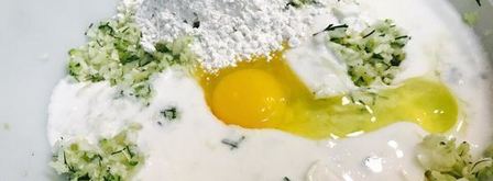 капустно-кабачковые оладьи на кефире. Шаг 4