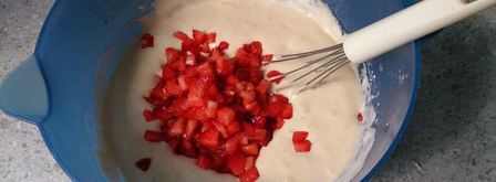 клубничные оладьи. Шаг 3