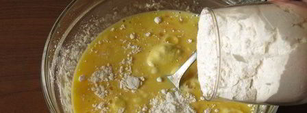 косматице оладьи из цветов черной бузины. Шаг 3