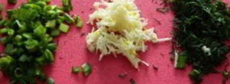 куриные оладьи с сыром и зеленью. Шаг 2