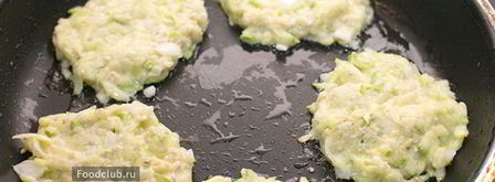 оладьи из кабачков с луком. Шаг 5