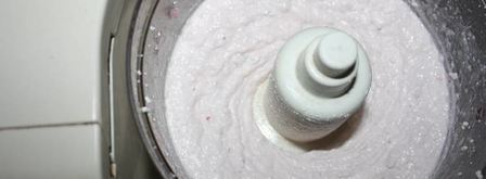 оладьи из отрубей с зеленью и творожной икрой. Шаг 4