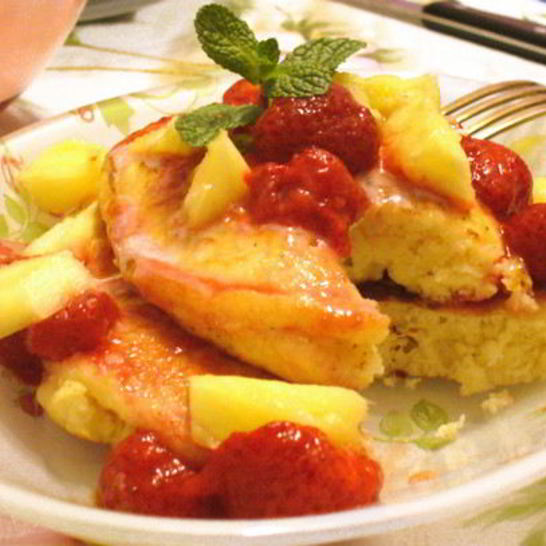 Рецепт оладий pancake с клубникой и ананасом