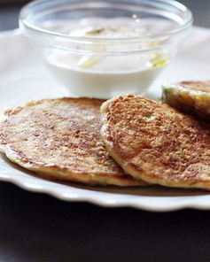 Оладьи с киноа и овощами