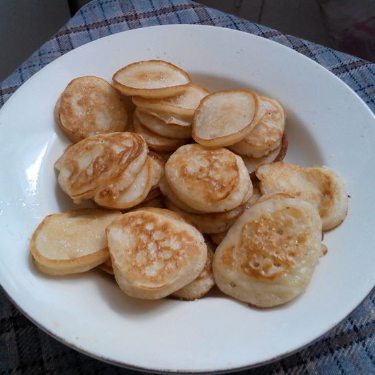 Рецепт пышных оладий на кефире