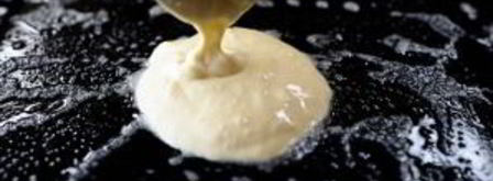 пышные оладьи на сметане. Шаг 7