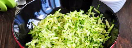 сладкие оладьи из кабачков. Шаг 3