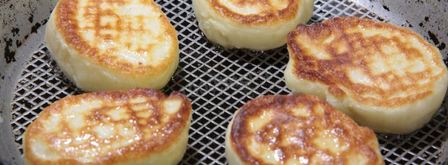 воздушные оладьи на кефире очень пышные. Шаг 12