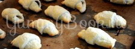 дрожжевые рогалики с повидлом. Шаг 9