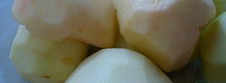 песочное печенье с половинками яблок. Шаг 4