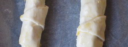 рогалики с черносливом и сыром бри. Шаг 3