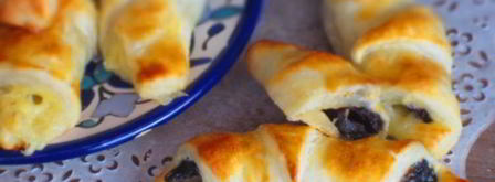 рогалики с черносливом и сыром бри. Шаг 4