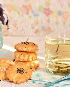 Сырное печенье с базиликом