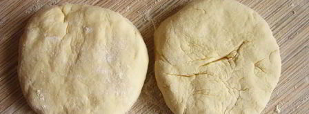 творожные рогалики с орехами. Шаг 2