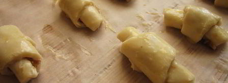 творожные рогалики с орехами. Шаг 7